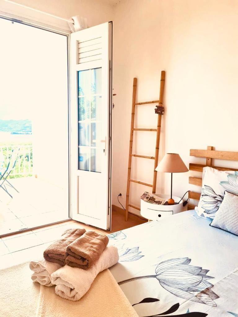 Villa Avec Vue T2 A T5 Duo De La Baie Le Robert Esterno foto
